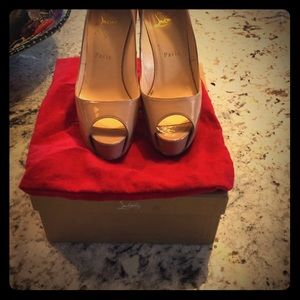 Christian Louboutin “prive” open toe nude pump